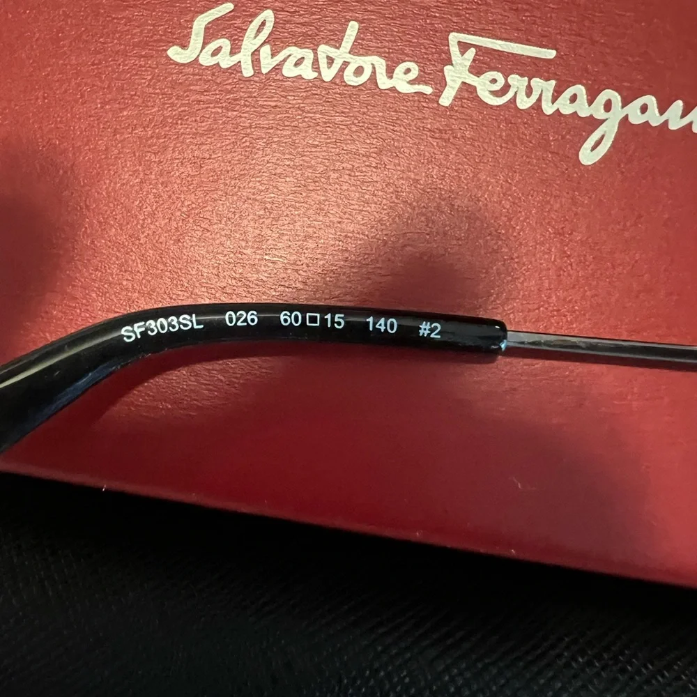 Salvatore Ferragamo sunglasses 303SL - Picture 4 of 10